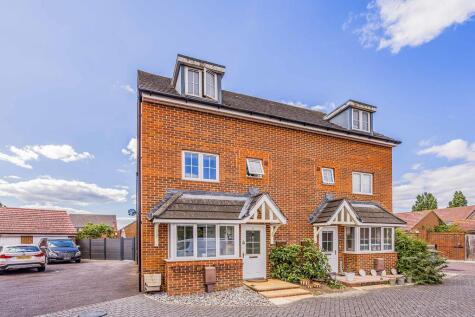 Daffodil Way, Denvilles