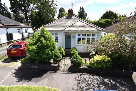Detached bungalow offered with no chain on Lake Road, Bristol
