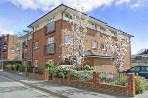 4, Barrington Court, Chichester Terrace, Horsham RH12 1DJ