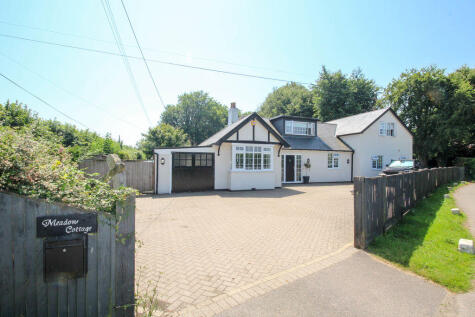 Alkham - Offers in Excess of £800,000