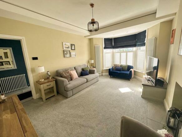 SITTING ROOM