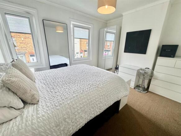 2 bed Terraced for sale Image 10