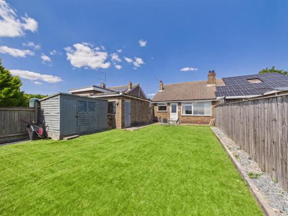 2 bed Semi-Detached Bungalow for sale Image 8