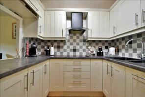 23, Kingfisher Lodge, The Dell, Great Baddow, Chelmsford CM2 7JZ