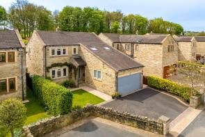 11, Woodside Lodge, Kirkburton, Huddersfield HD8 0PD