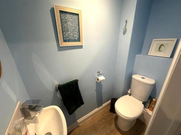 Downstairs Cloakroom.jpg