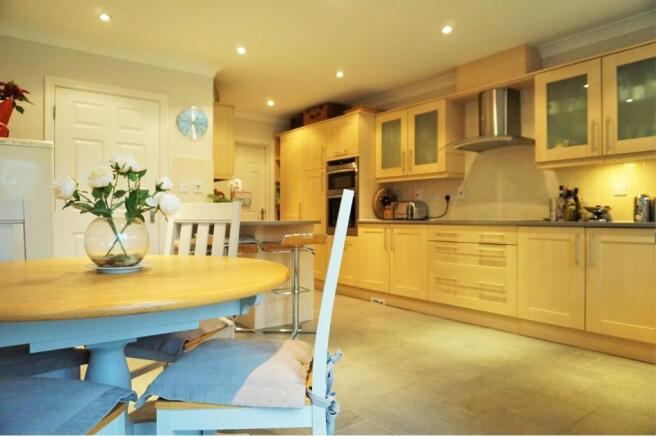 Kitchen / Breakfast
