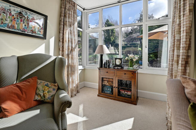 5 bed Semi-Detached for sale Image 9
