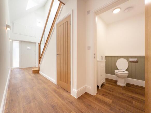 20251024144440 - 2025-10-24_14-44-40 - 2 Pinetrees