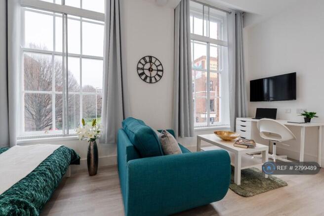 Living/Sleeping Area