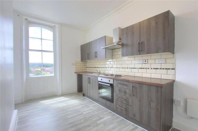 2 bed Apartment to rent Image 6