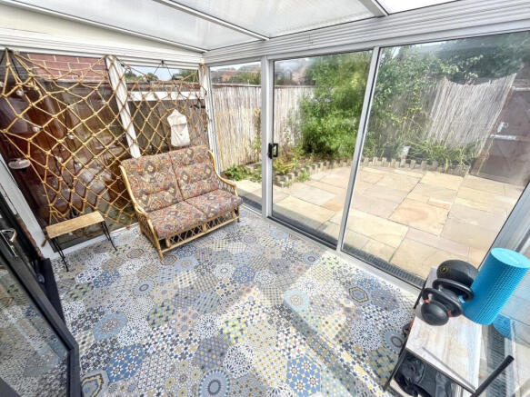 1 bed Semi-Detached Bungalow for sale Image 5
