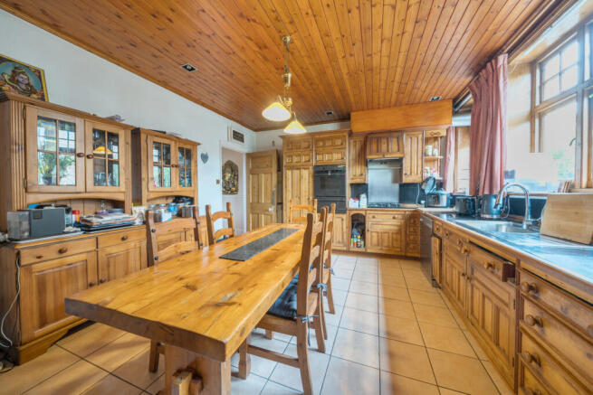 1295874-31-682b0b...