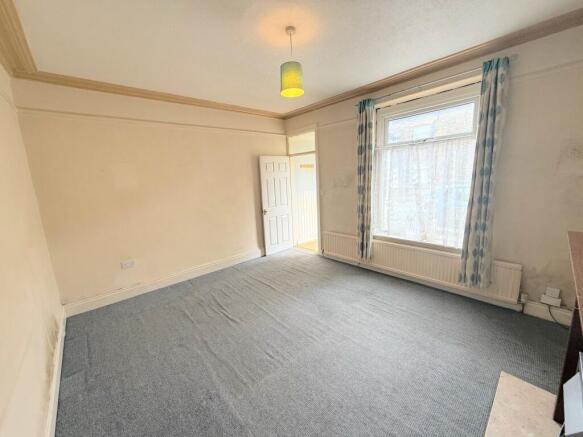 2 bed Terraced for sale Image 7