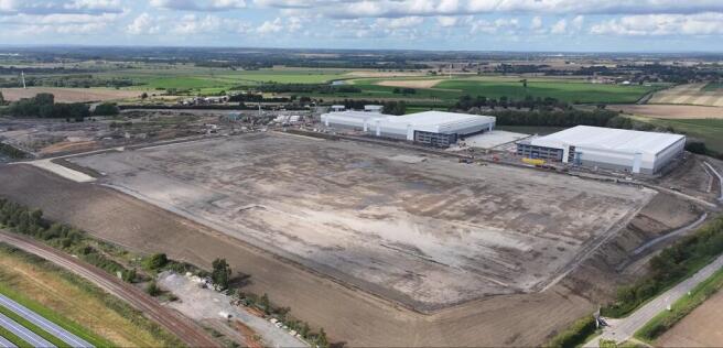 Kestrel Cam 00B12B Hi Res Screenshot.png