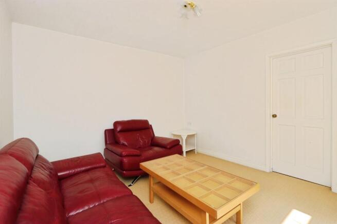 3 bed Semi-Detached for sale Image 7