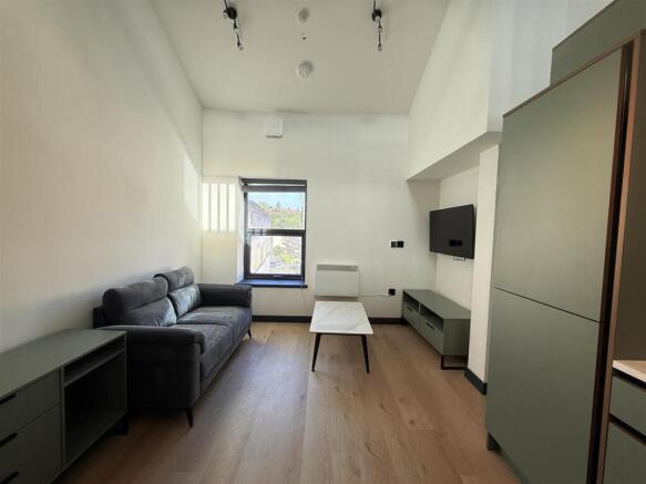 apt 17-6.JPG