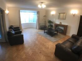 40, Brim Hill, East Finchley, London N2 0HG