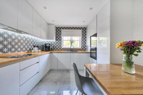 Wallington Way, Frome, BA11