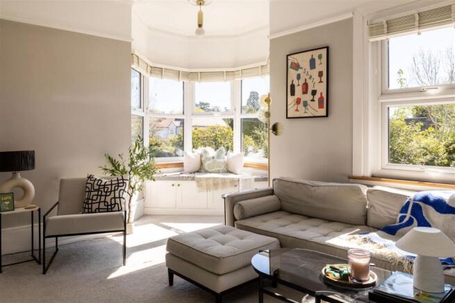 Flat 3, 127 Barnett Wood Lane-1.jpg