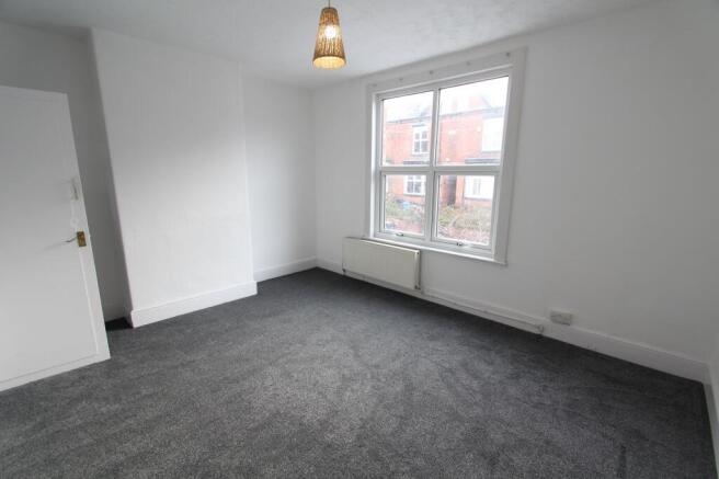 4 bed Terraced to rent Image 6