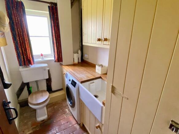 Cloakroom/Utility