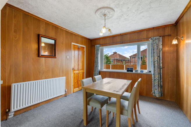 3 bed Semi-Detached for sale Image 6