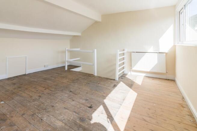 Bedroom 2 (Double)