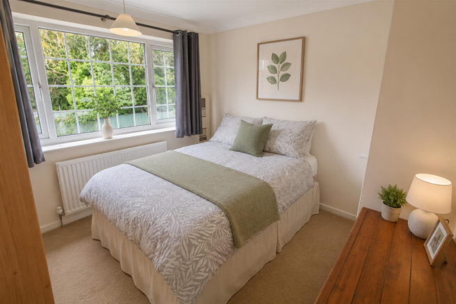 3 bed Semi-Detached for sale Image 11