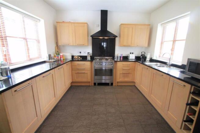 Kitchen/Breakfast Room