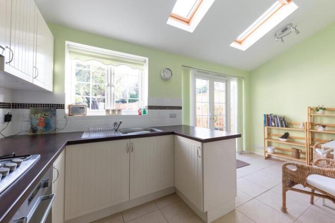 7 Rowan Crescent-22.jpg