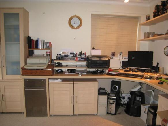 Photo 9