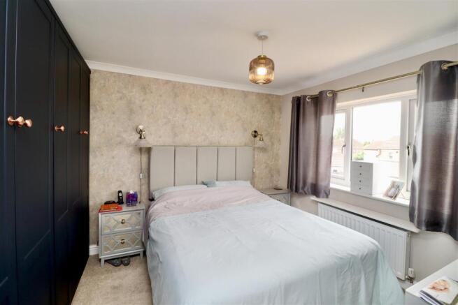 3 bed House for sale Image 9