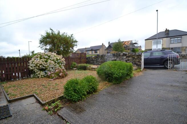 2 bed Semi-Detached Bungalow for sale Image 11