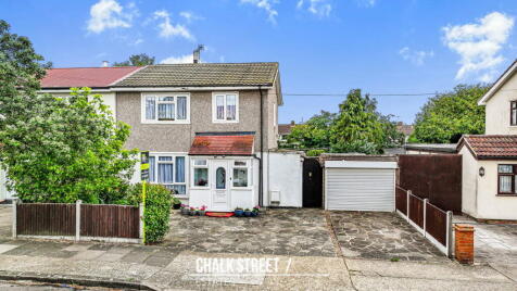 Albany Road, Hornchurch, RM12