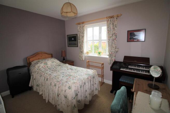 Bedroom 3.jpg