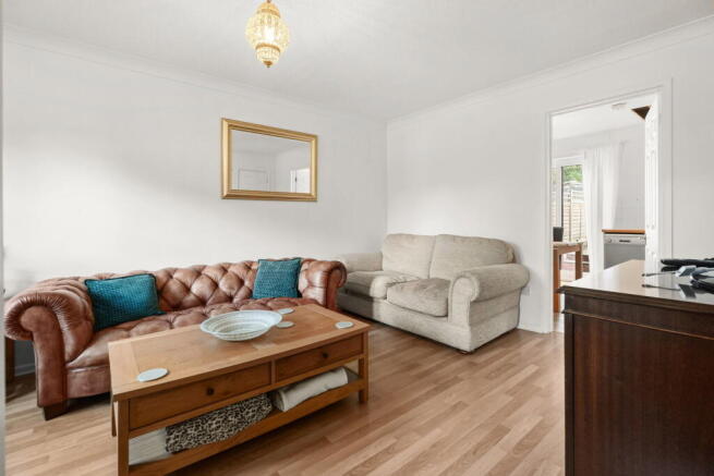 Woolrich Gardens, Stony Stratford, Milton Keynes, MK11 1JX photo 4