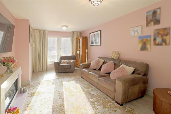 Backworth Park Drive, Backworth, Newcastle Upon Tyne photo 2