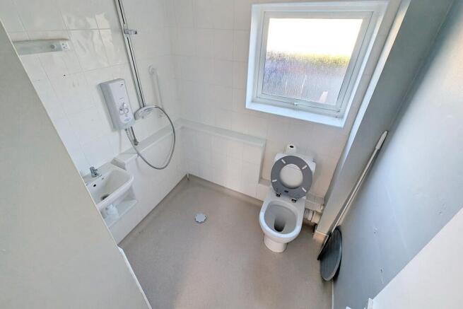 1 Chequers Court, Chequers Close, Fenstanton, Huntingdon,  PE28 9PZ