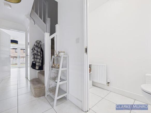 4 bed Detached for sale Image 10
