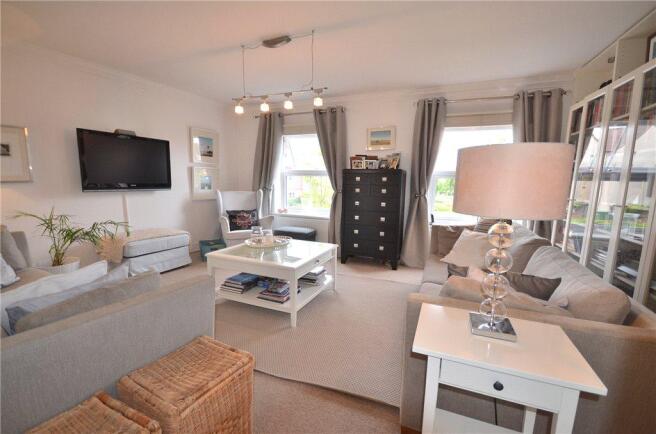Lounge 1