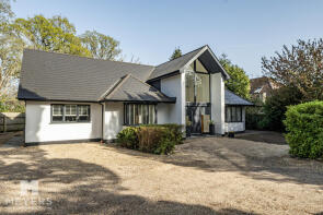 228, New Road, Ferndown BH22 8EN