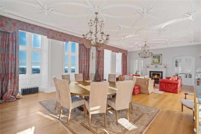 8 bed Detached for sale Image 8