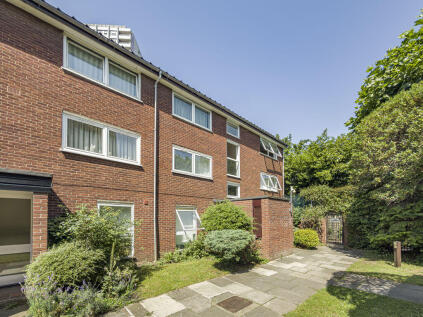 Regent Square, Bow, E3