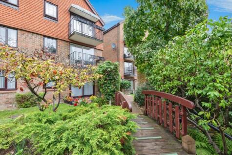 Lansdowne Road, Purley, CR8