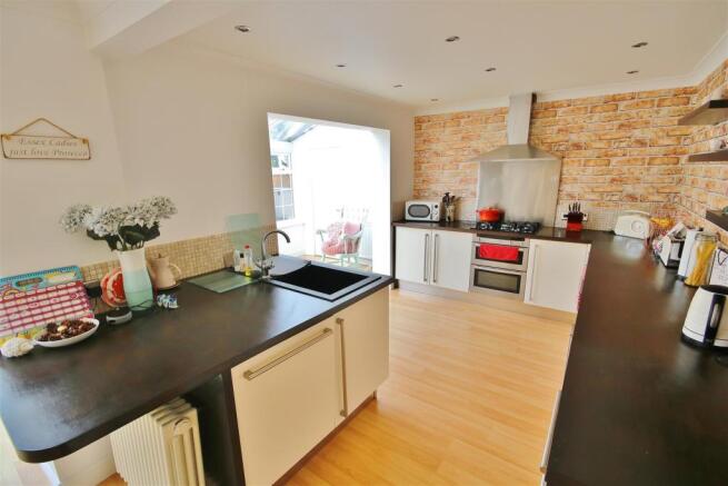Kitchen/Breakfast Room