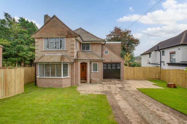 Garage & Driveway