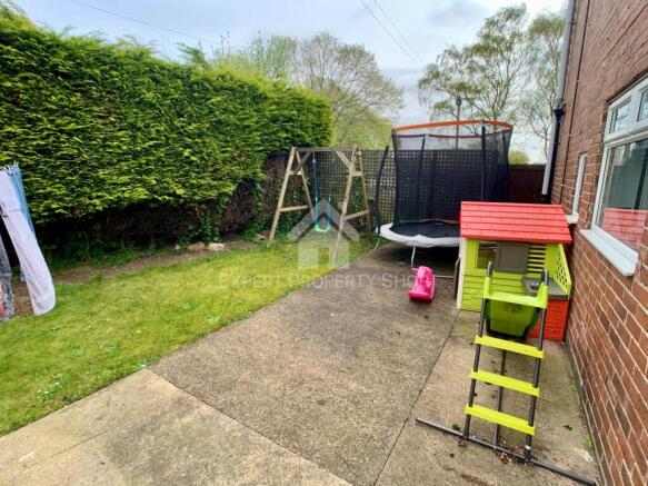 3 bed Semi-Detached for sale Image 12