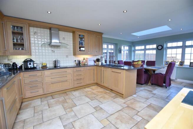 LIVING DINING KITCHEN