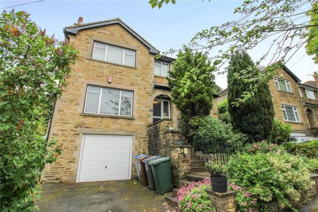 5 bed Detached for sale Image 8